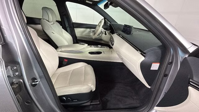 2024 Savile Silver Genesis Electrified GV70 Advanced AWD SUV