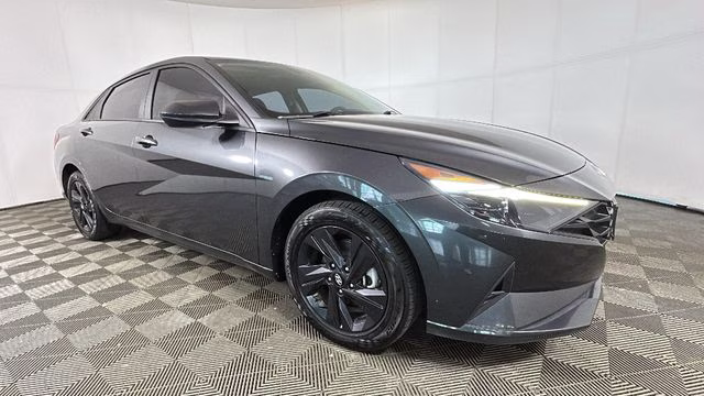 2022 Portofino Gray Hyundai Elantra SEL FWD Sedan