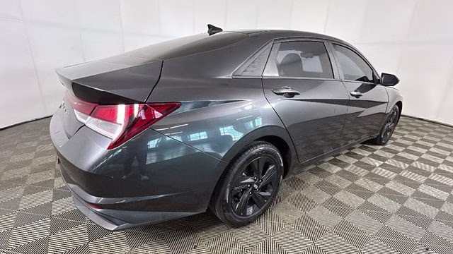 2022 Portofino Gray Hyundai Elantra SEL FWD Sedan