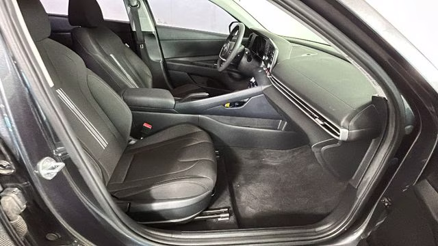 2022 Portofino Gray Hyundai Elantra SEL FWD Sedan