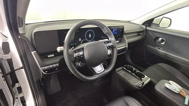 2025 Atlas White Hyundai IONIQ 5 SEL RWD SUV