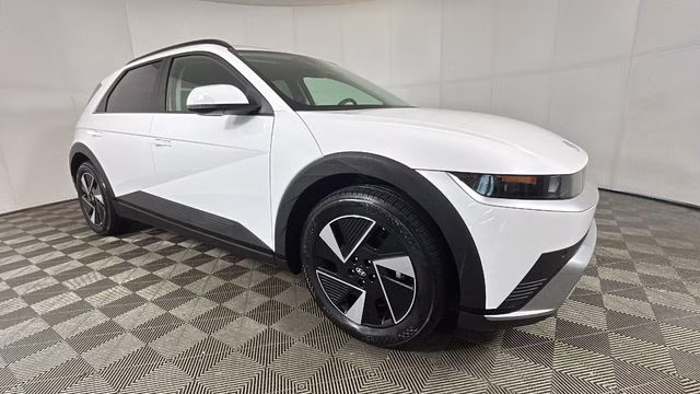 2025 Atlas White Hyundai IONIQ 5 SEL RWD SUV