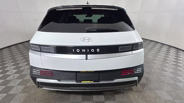 2025 Atlas White Hyundai IONIQ 5 SEL RWD SUV