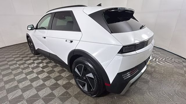 2025 Atlas White Hyundai IONIQ 5 SEL RWD SUV