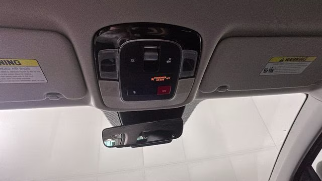 2023 Shimmering Silver Hyundai Tucson Plug-In Hybrid Limited AWD SUV