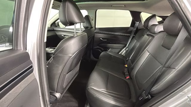 2023 Shimmering Silver Hyundai Tucson Plug-In Hybrid Limited AWD SUV