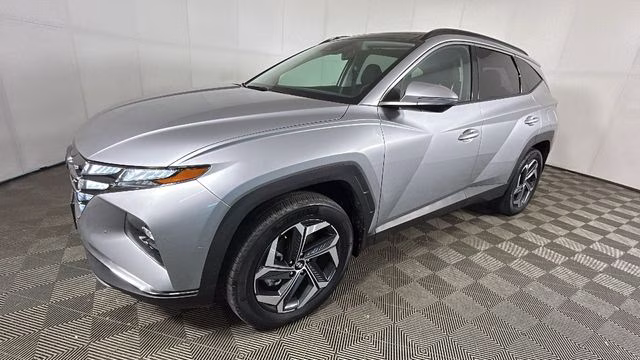 2023 Shimmering Silver Hyundai Tucson Plug-In Hybrid Limited AWD SUV
