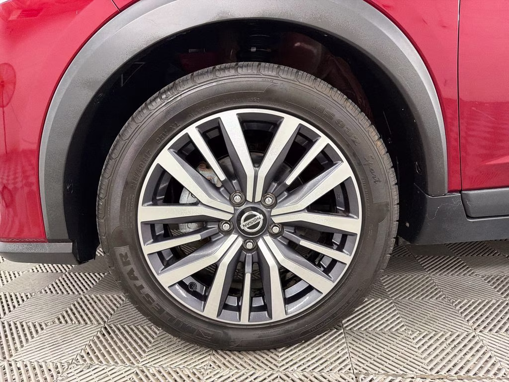 2021 Scarlet Ember Tintcoat/Super Black Nissan Kicks SV FWD SUV