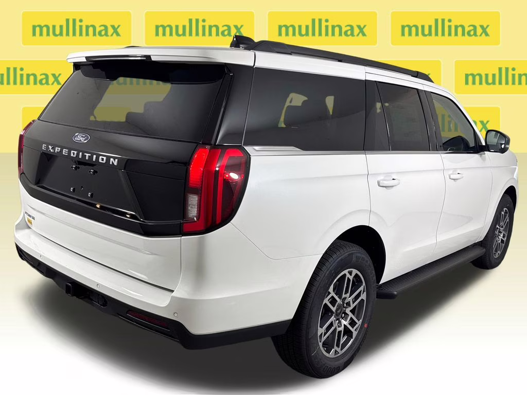 2026 Star White Metallic Tri-Coat Ford Expedition Active RWD SUV