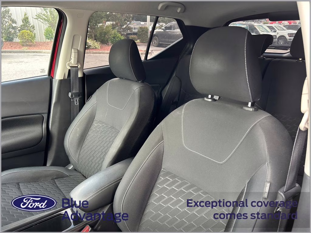 2021 Scarlet Ember Tintcoat/Super Black Nissan Kicks SV FWD SUV