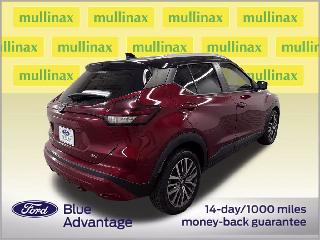 2021 Scarlet Ember Tintcoat/Super Black Nissan Kicks SV FWD SUV