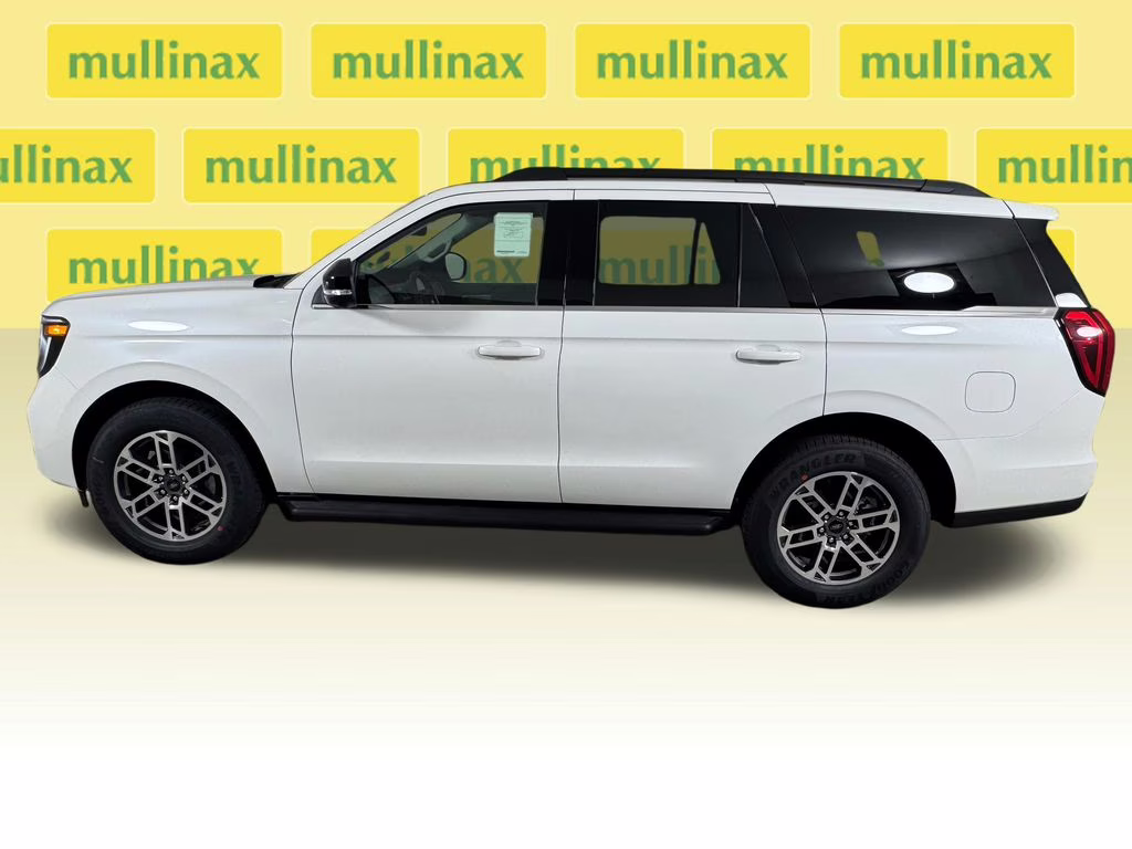 2026 Star White Metallic Tri-Coat Ford Expedition Active RWD SUV