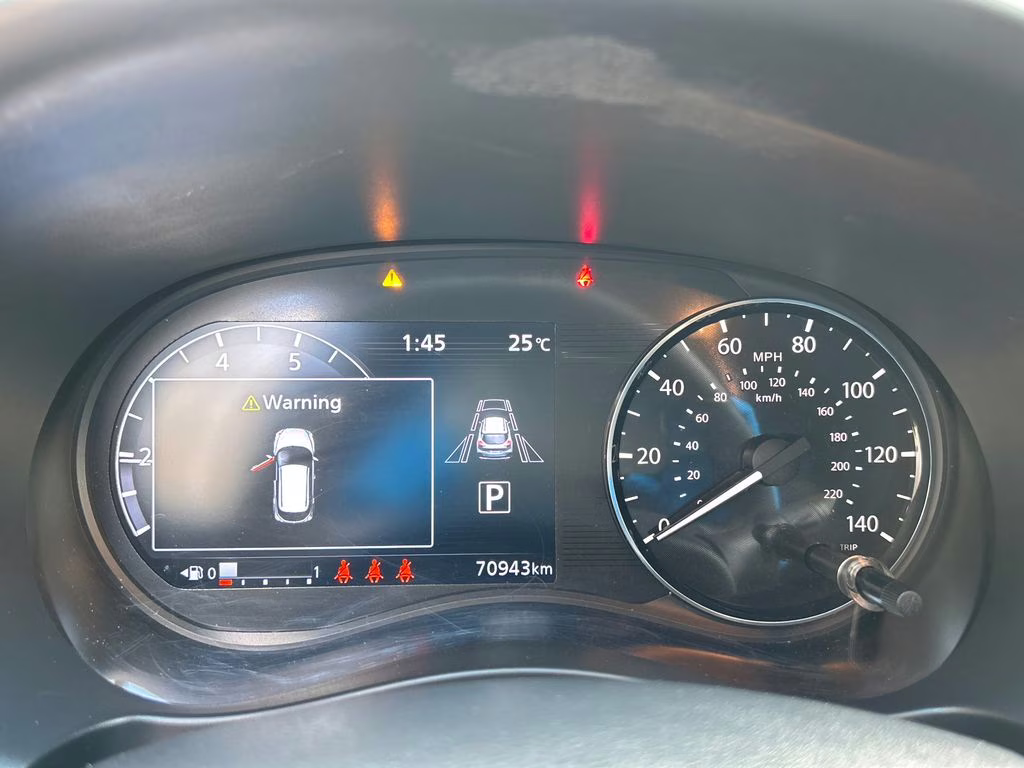 2021 Scarlet Ember Tintcoat/Super Black Nissan Kicks SV FWD SUV