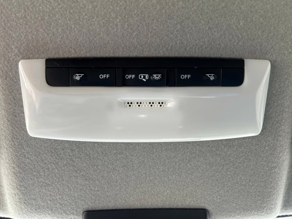 2021 Scarlet Ember Tintcoat/Super Black Nissan Kicks SV FWD SUV