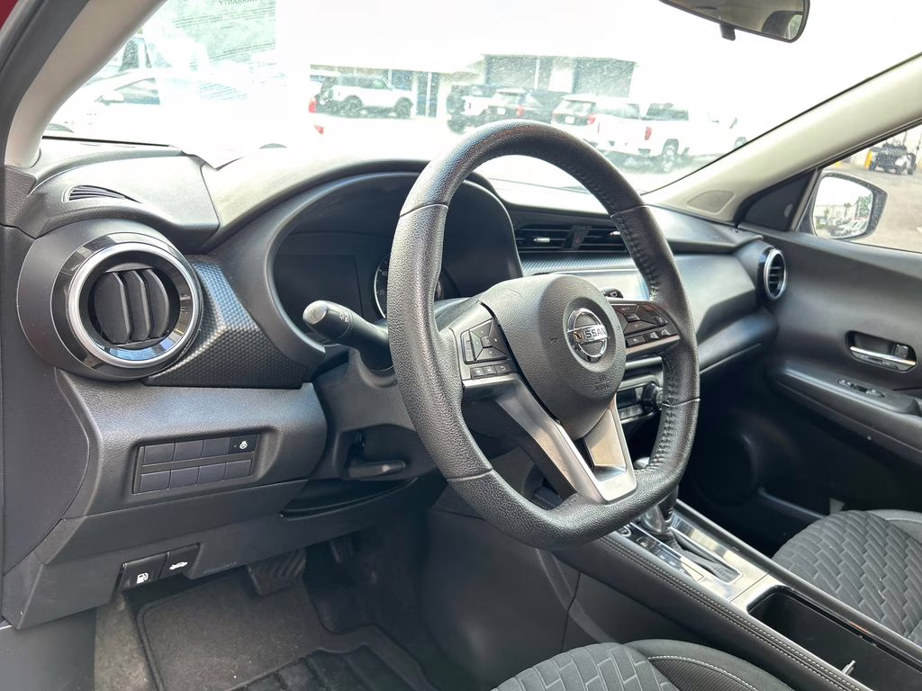 2021 Scarlet Ember Tintcoat/Super Black Nissan Kicks SV FWD SUV