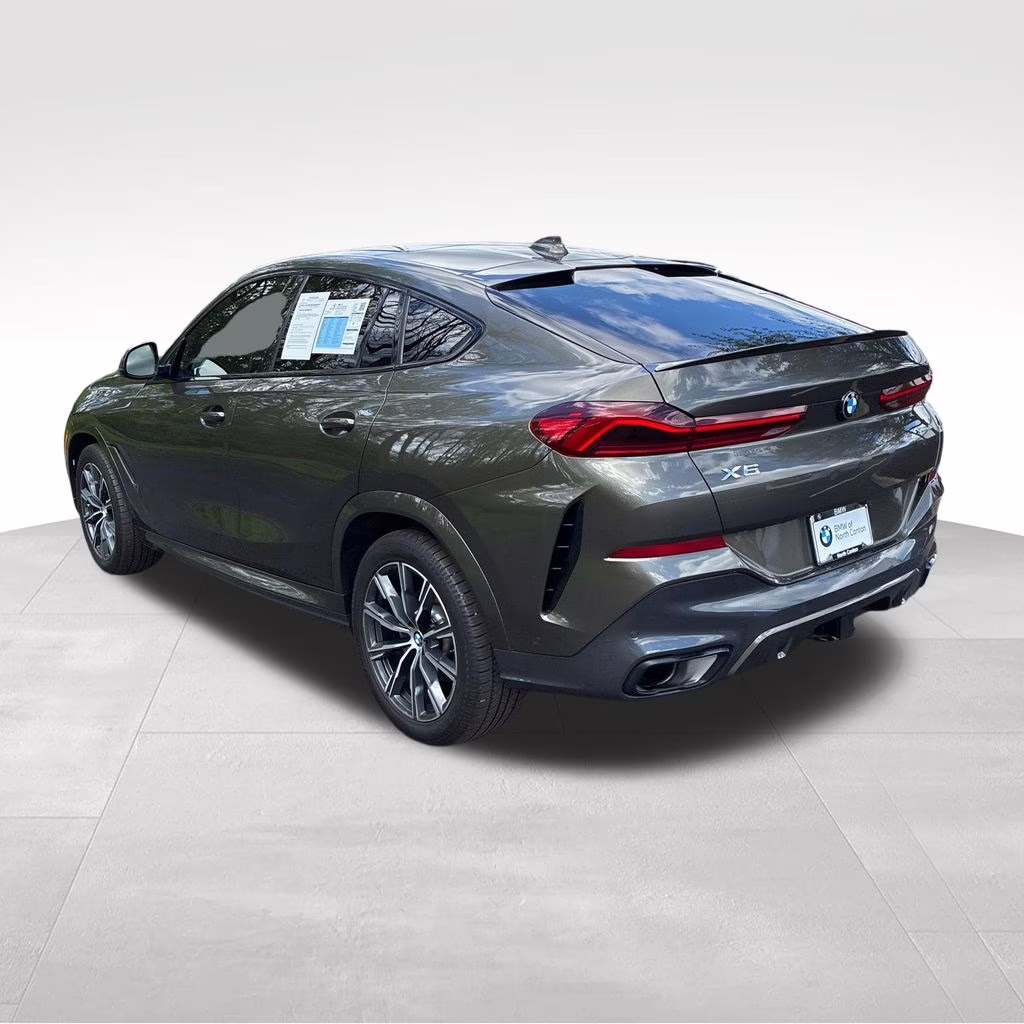 2023 Manhattan Green Metallic BMW X6 xDrive40i AWD SUV