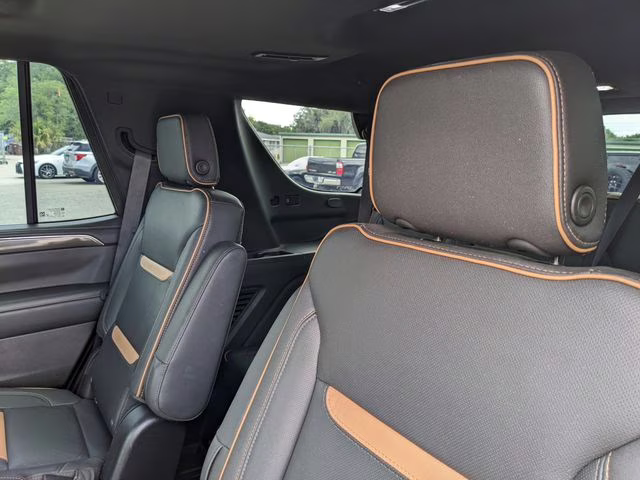 2021 Smokey Quartz Metallic GMC Yukon AT4 4X4 SUV