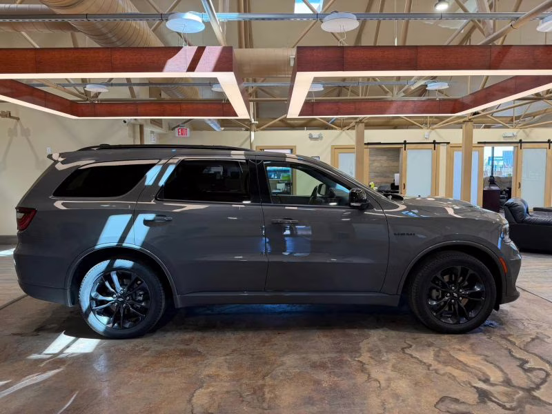 2025 Dodge Durango R/T Sport Utility 4D AWD