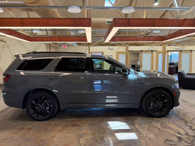 2025 Dodge Durango R/T Sport Utility 4D AWD