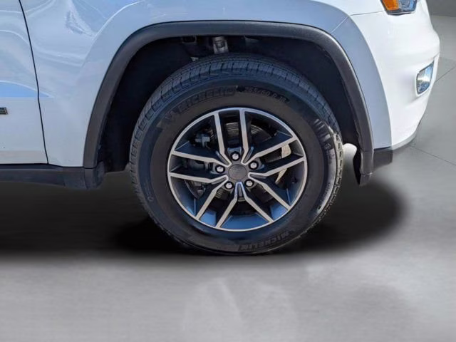 2019 Bright White Clearcoat Jeep Grand Cherokee Limited 4X4 SUV