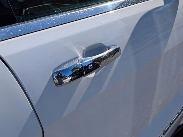 2019 Bright White Clearcoat Jeep Grand Cherokee Limited 4X4 SUV