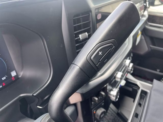 2026 Agate Black Metallic Ford Super Duty F-250 SRW LARIAT 4X4 Truck