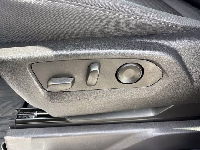 2023 Northsky Blue Metallic Chevrolet Silverado 1500 LT 4X4 Truck