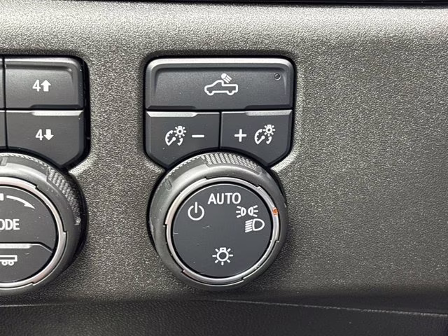 2023 Northsky Blue Metallic Chevrolet Silverado 1500 LT 4X4 Truck