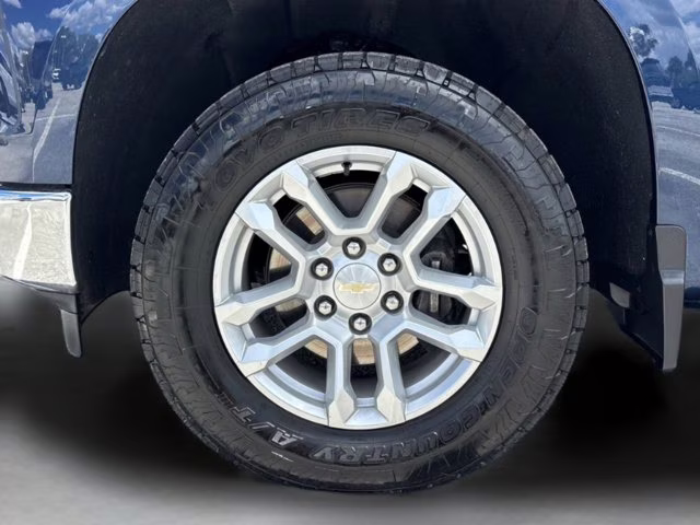 2023 Northsky Blue Metallic Chevrolet Silverado 1500 LT 4X4 Truck