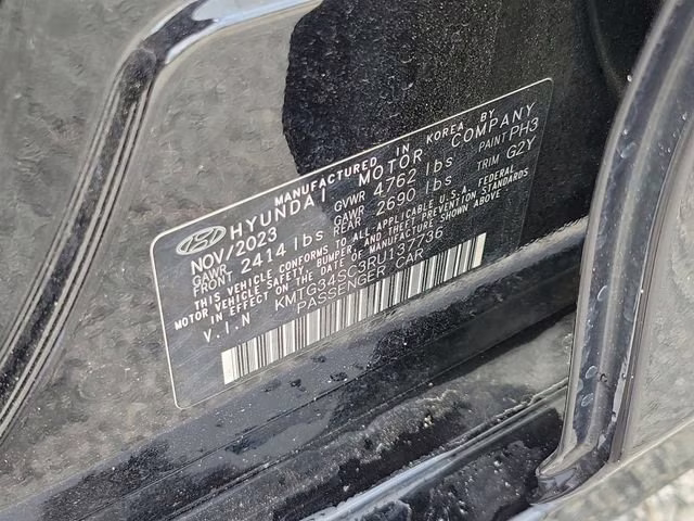 2024 Vik Black Genesis G70 2.5T RWD Sedan