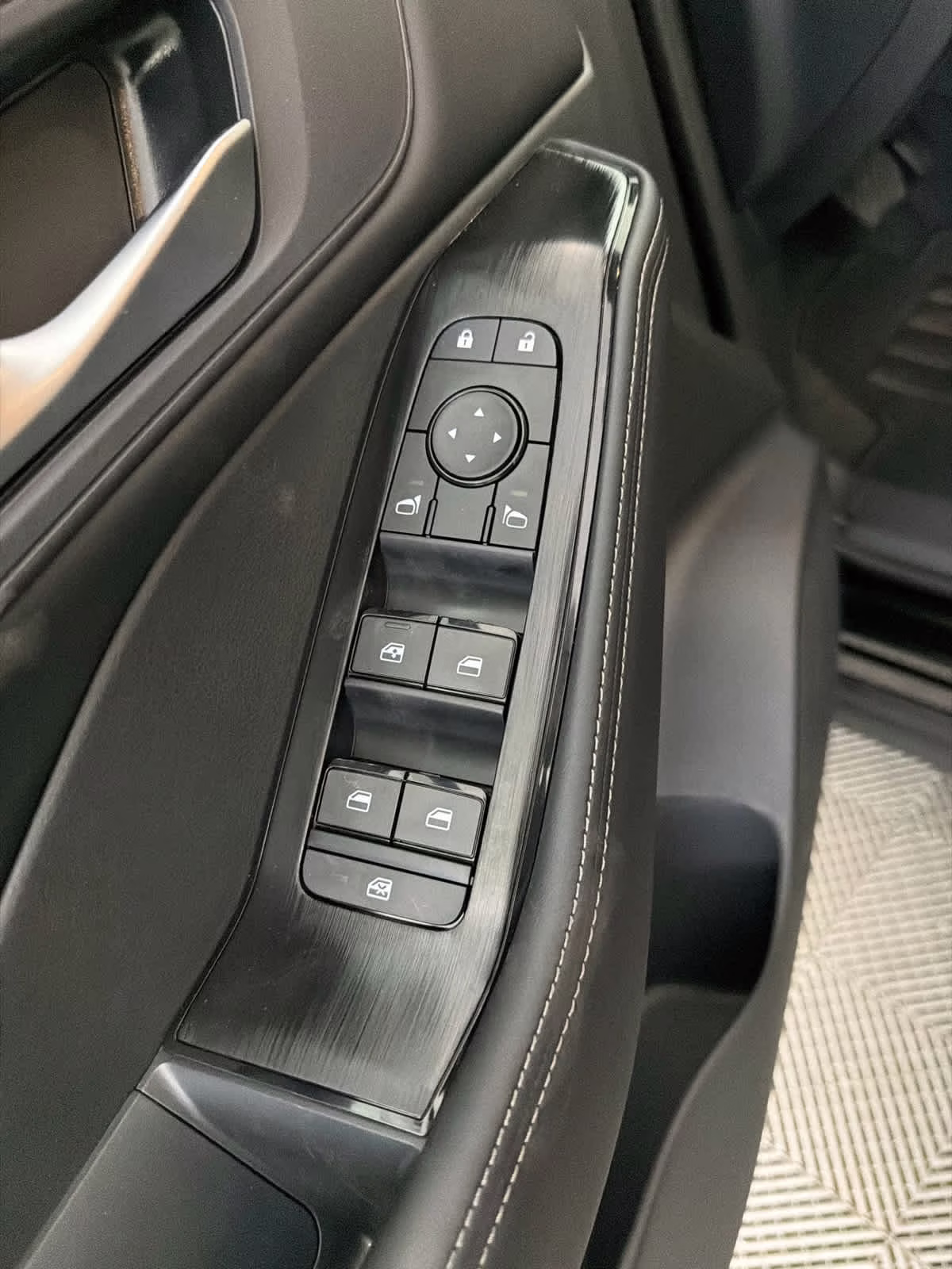 2026 Super Black Nissan Rogue SV FWD SUV