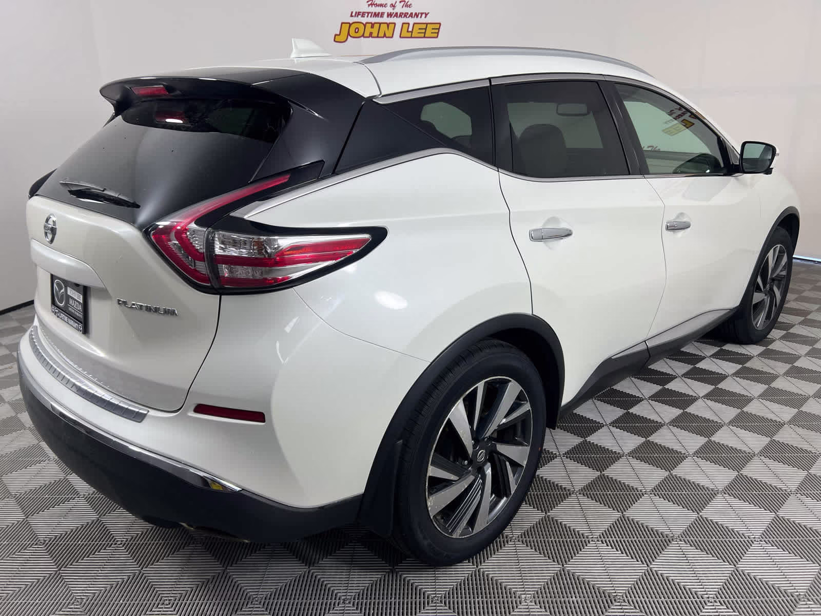 2018 Pearl White Nissan Murano Platinum FWD SUV