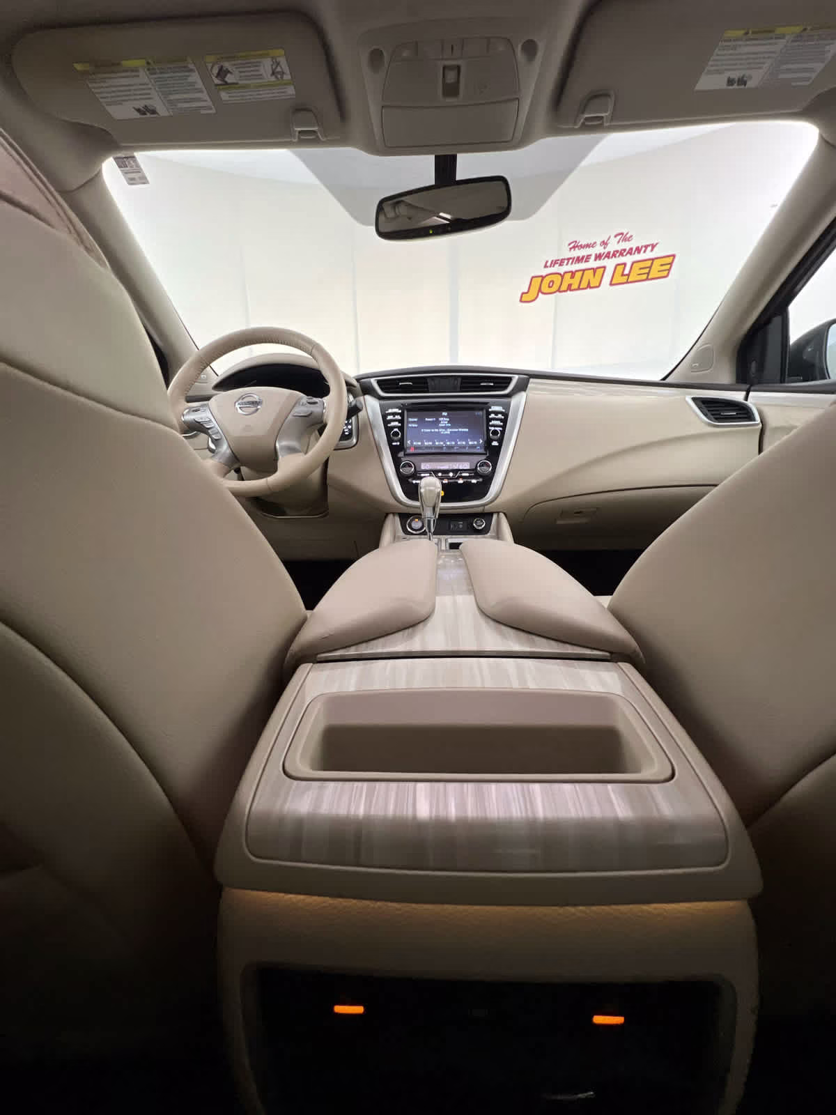 2018 Pearl White Nissan Murano Platinum FWD SUV