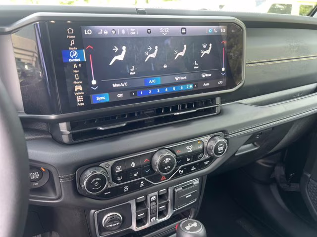 2025 Black Clearcoat Jeep Wrangler Sahara 4X4 Convertible