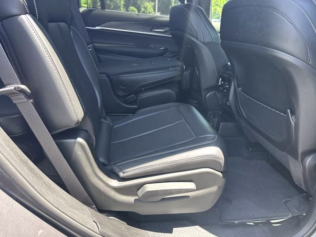 2025 Baltic Gray Metallic Clearcoat Jeep Grand Cherokee L Limited RWD SUV