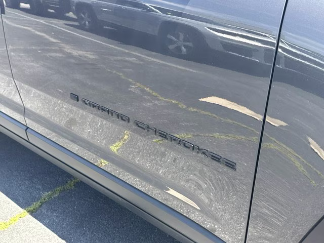 2025 Baltic Gray Metallic Clearcoat Jeep Grand Cherokee L Limited RWD SUV
