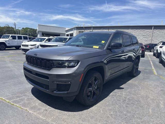 2025 Baltic Gray Metallic Clearcoat Jeep Grand Cherokee L Limited RWD SUV