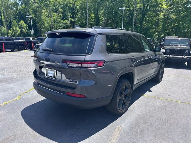2025 Baltic Gray Metallic Clearcoat Jeep Grand Cherokee L Limited RWD SUV