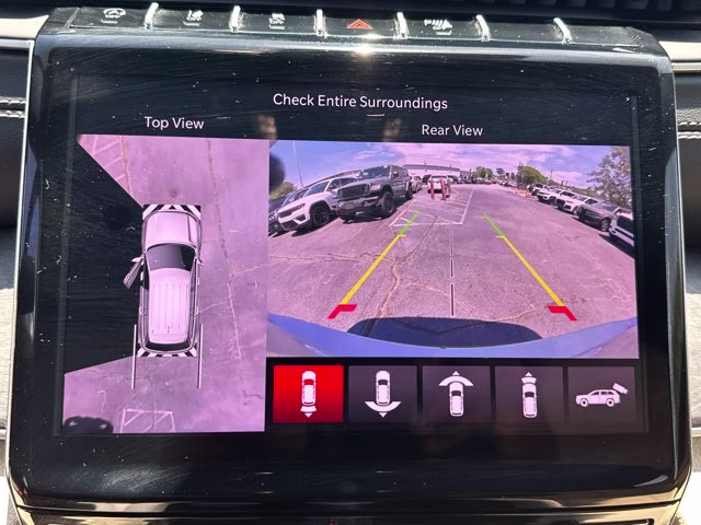 2025 Silver Zynith Jeep Grand Cherokee L Limited 4X4 SUV