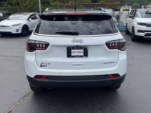 2025 Bright White Clearcoat Jeep Compass Limited 4X4 SUV