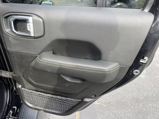 2025 Black Clearcoat Jeep Wrangler Sahara 4X4 Convertible