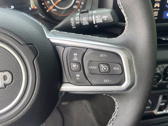 2025 Black Clearcoat Jeep Wrangler Sahara 4X4 Convertible