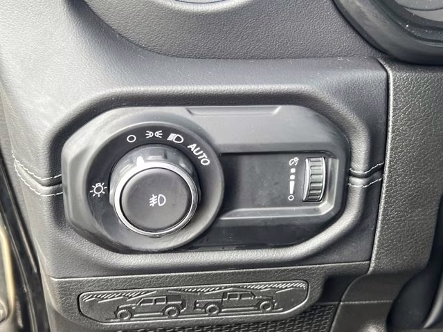 2025 Black Clearcoat Jeep Wrangler Sahara 4X4 Convertible