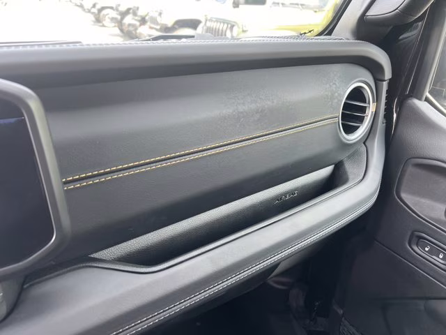 2025 Black Clearcoat Jeep Wrangler Sahara 4X4 Convertible