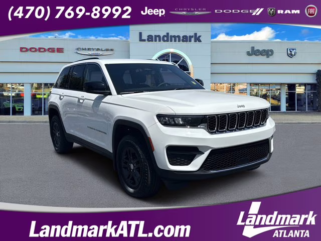2024 Bright White Clearcoat Jeep Grand Cherokee Laredo RWD SUV
