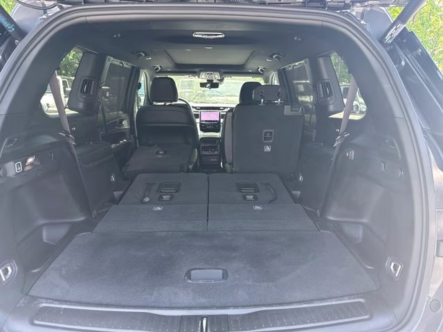 2025 Baltic Gray Metallic Clearcoat Jeep Grand Cherokee L Limited RWD SUV