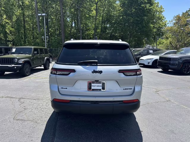 2025 Silver Zynith Jeep Grand Cherokee L Limited 4X4 SUV