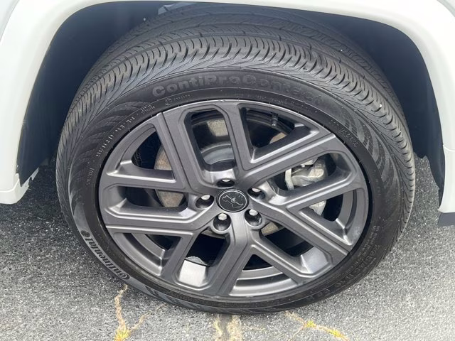 2025 Bright White Clearcoat Jeep Compass Limited 4X4 SUV