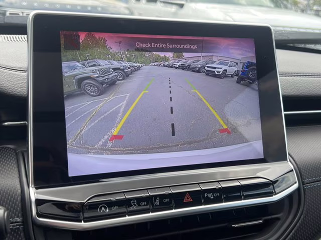 2025 Bright White Clearcoat Jeep Compass Limited 4X4 SUV