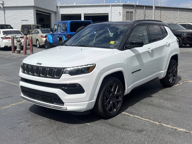 2025 Bright White Clearcoat Jeep Compass Limited 4X4 SUV